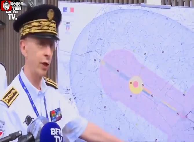 Video :When the head of the Paris police department displays a penis-shaped plan